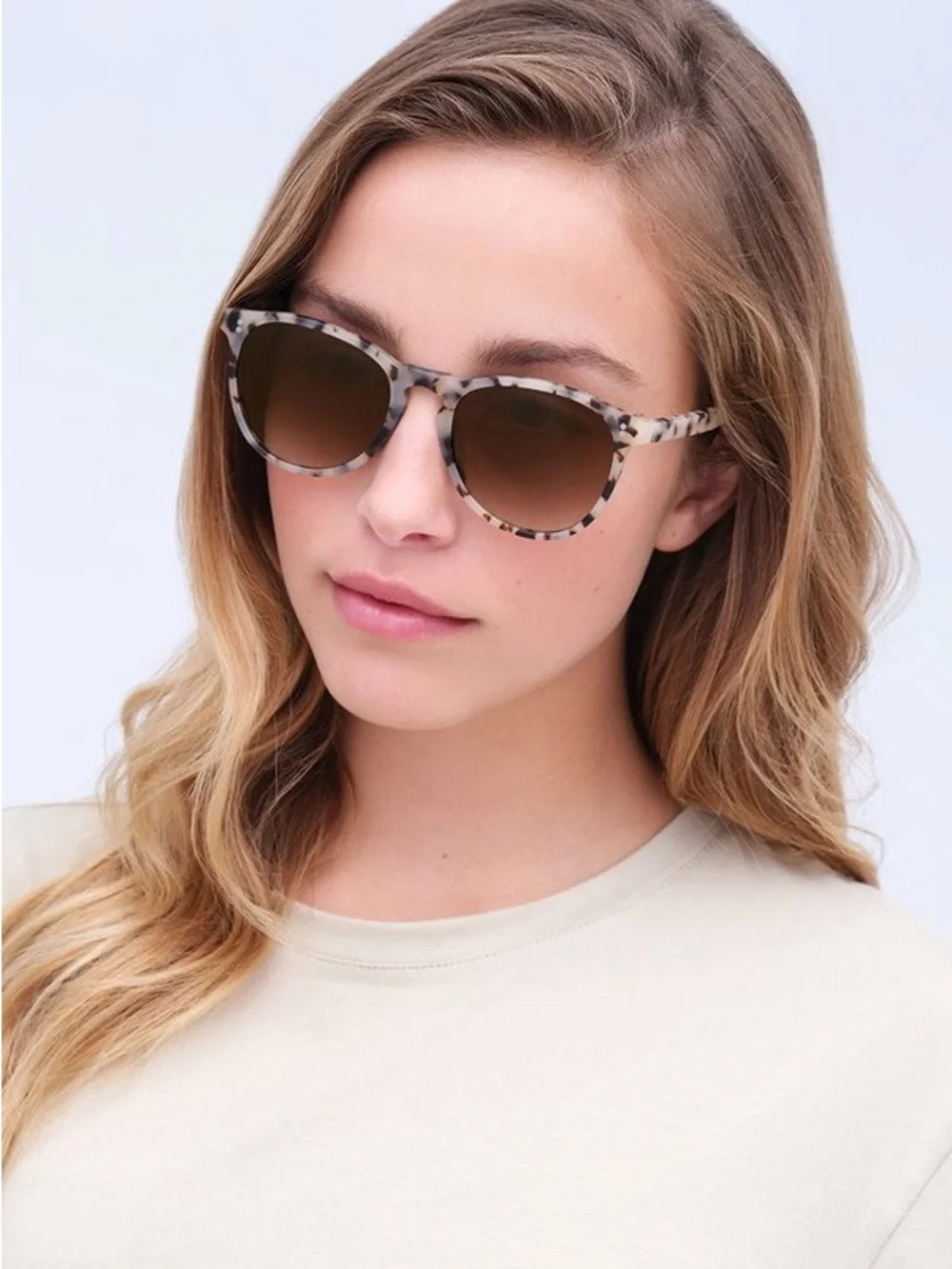KREWE stylish sunglasses